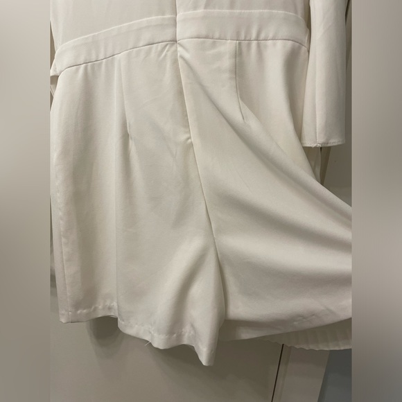 Women's V-neck pleated skirt long sleeves - Picture 5 of 5